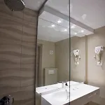 Opal 3*