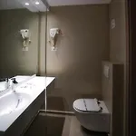 Hotel Opal